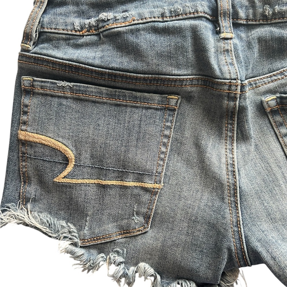 AEO Live Your Life Denim X Shortie Distressed Mid Rise (7”) Blue Jean Size 2. - Picture 7 of 13